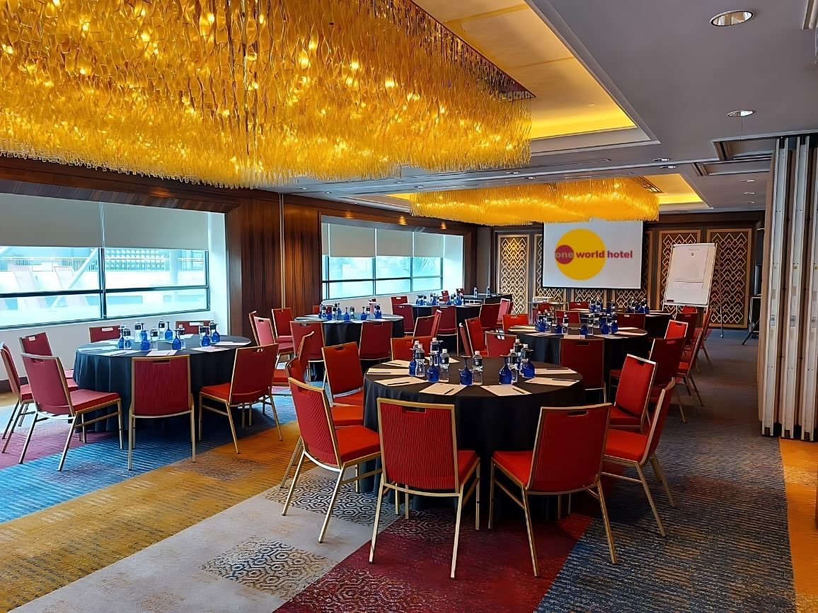 One World Hotel